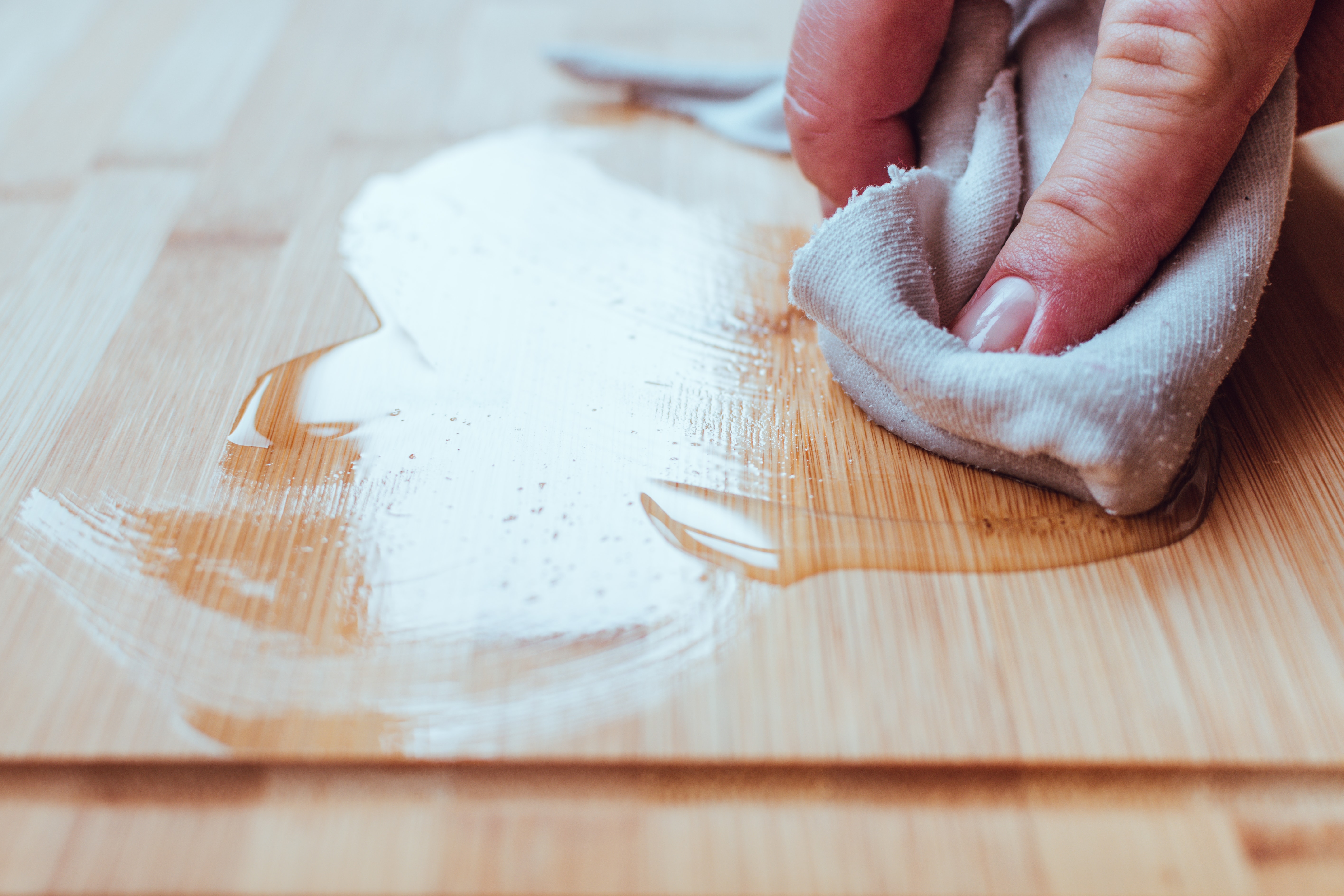 Why You Shouldn't Substitute Mineral Oil For Your Wood Cutting Board