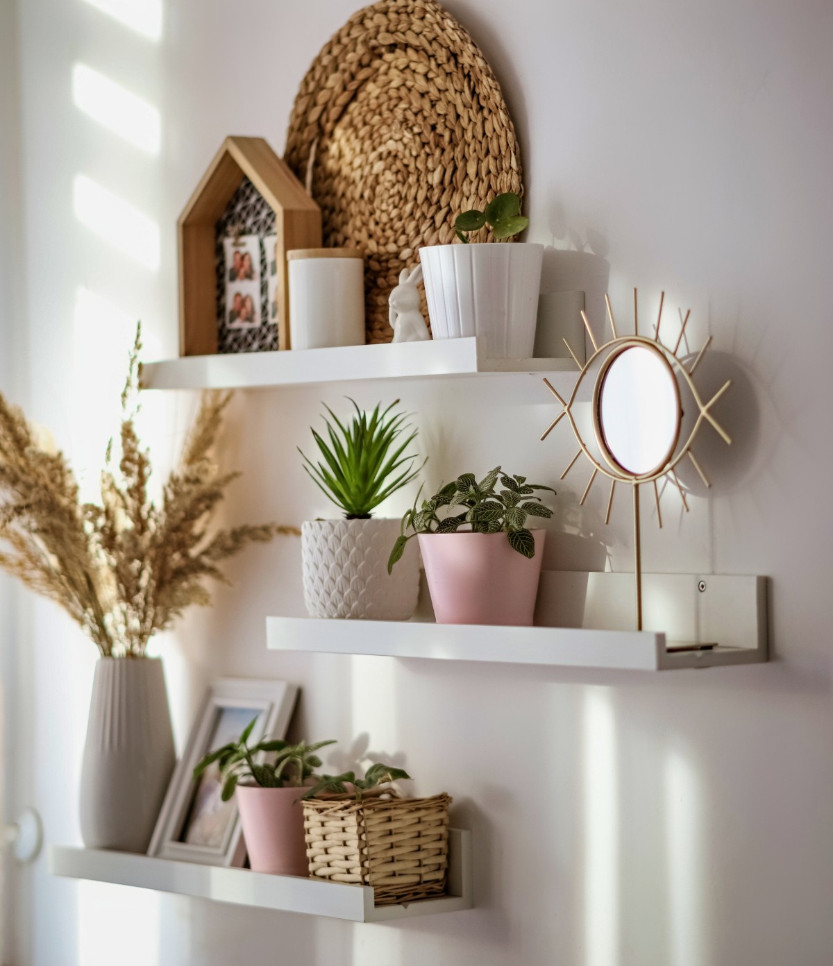 https://hardwood-lumber.com/product_images/uploaded_images/floating-shelves-with-planters-and-knick-knacks.jpg