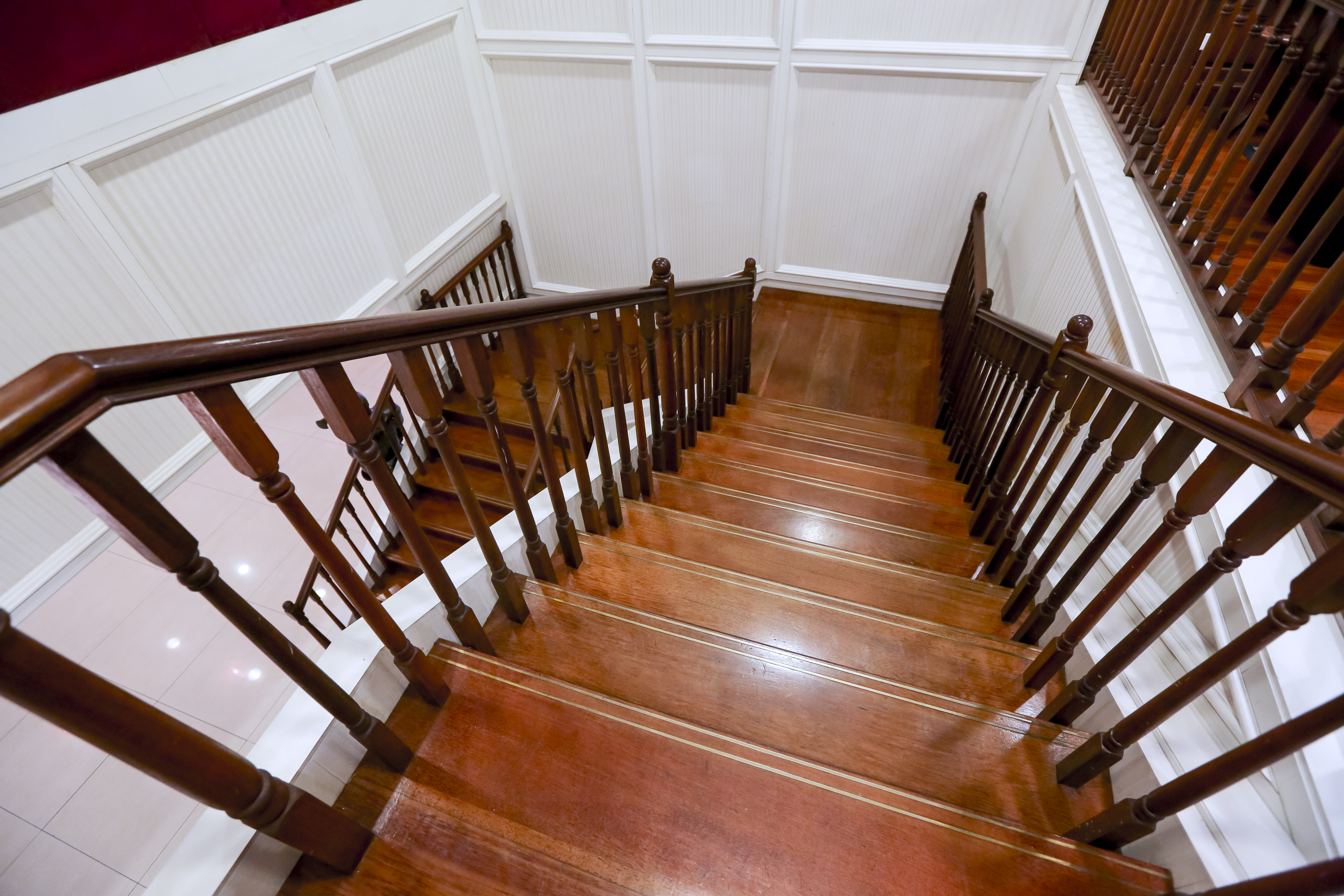 6 Maintenance Tips for Wood Stair Parts - Hardwood Lumber Company